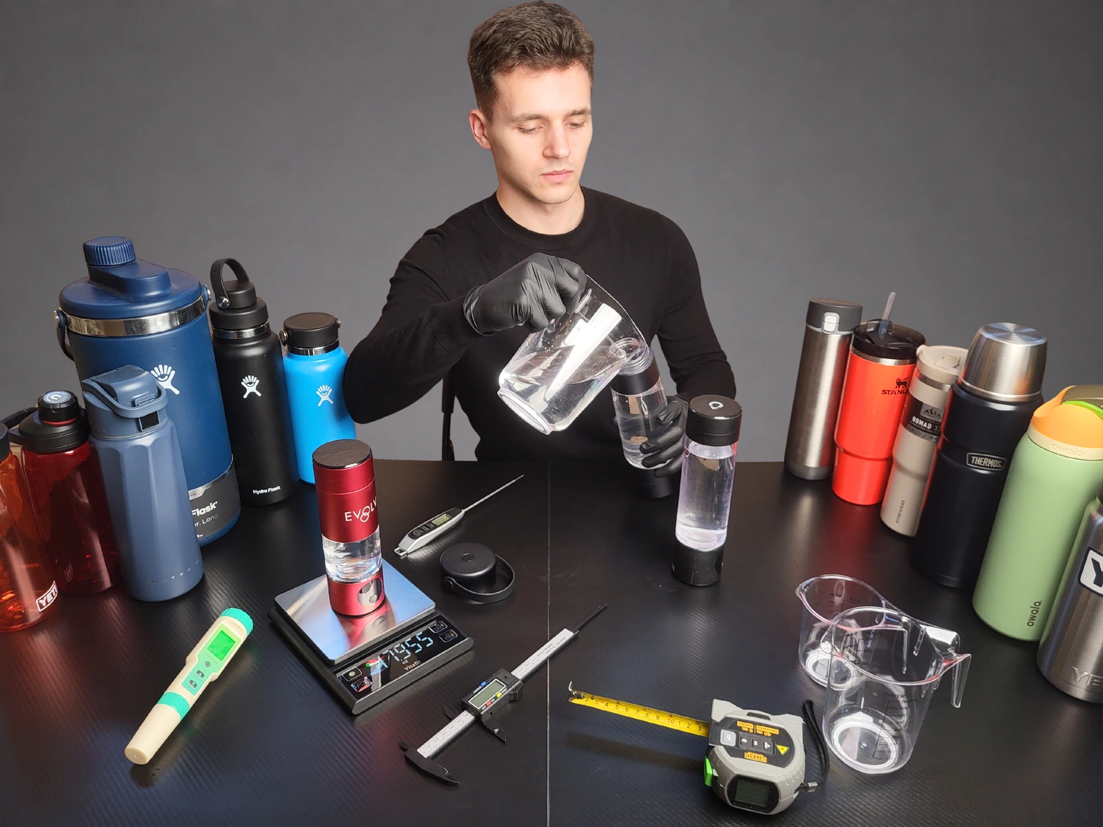 Testing reusable water bottles and hydrogen water bottles with measurement tools