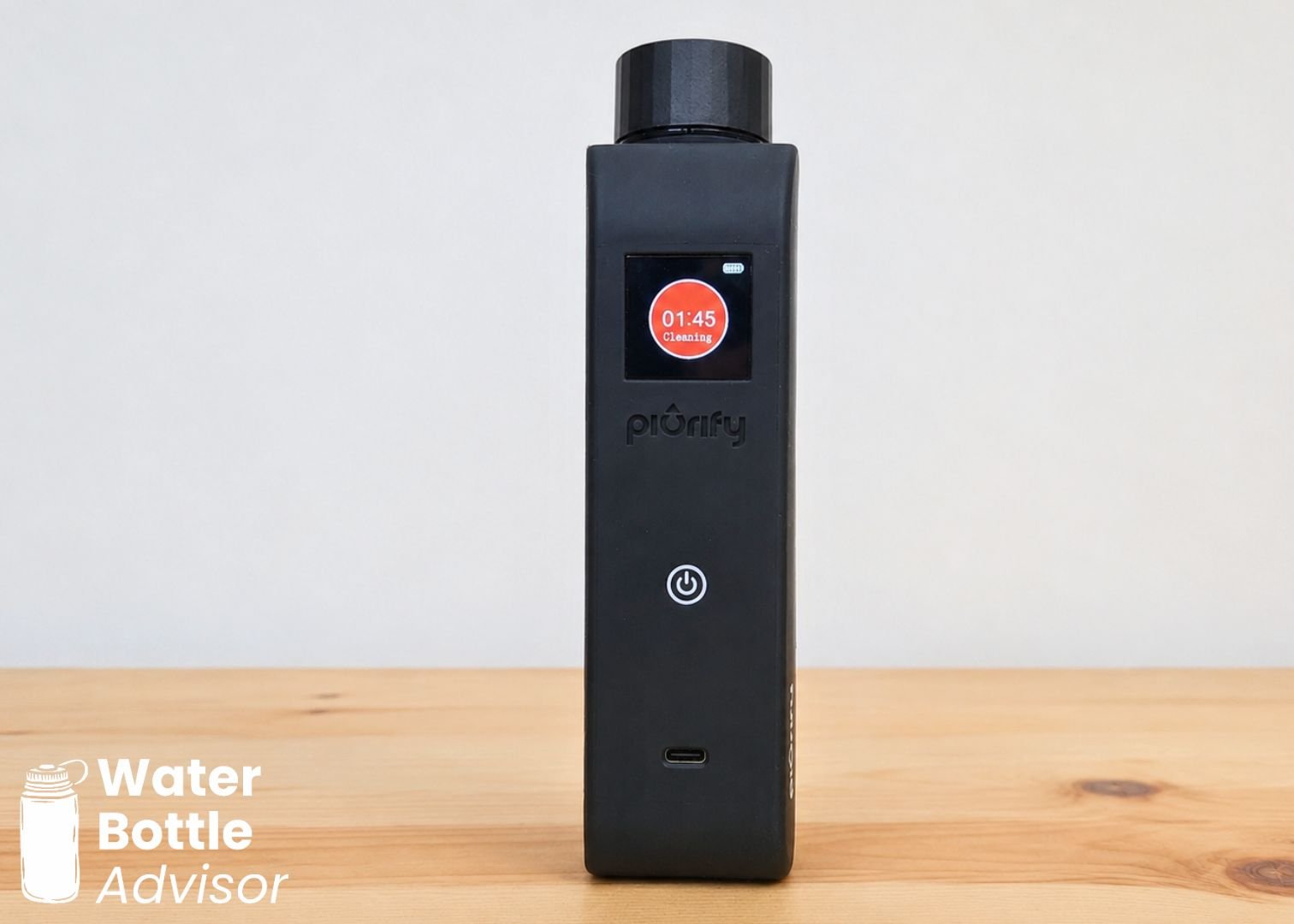 Piurify Flask hydrogen water bottle running the self-cleaning cycle on its display screen