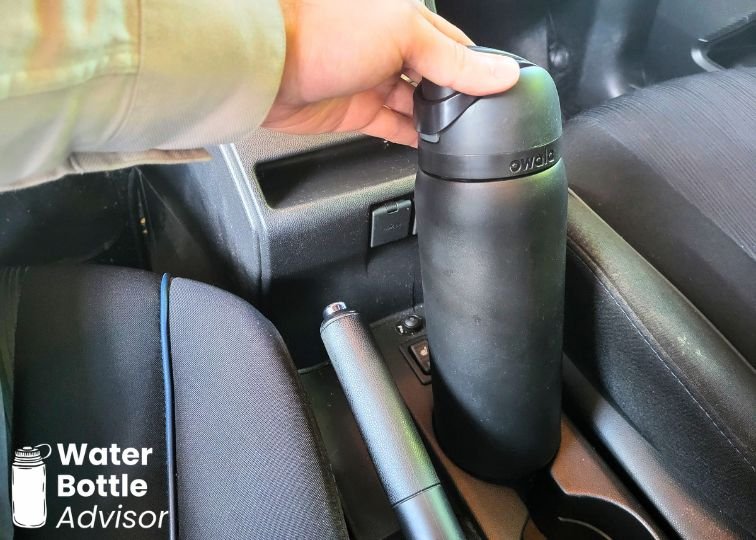 Owala FreeSip 32 oz bottle struggling to fit in a car cup holder