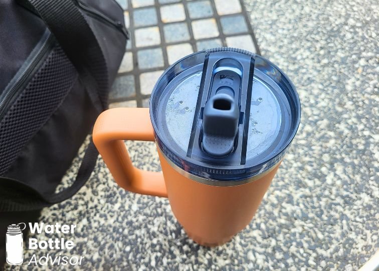 Close-up of the Stanley ProTour Tumbler 30 oz showing the transparent lid and flip-up drinking spout